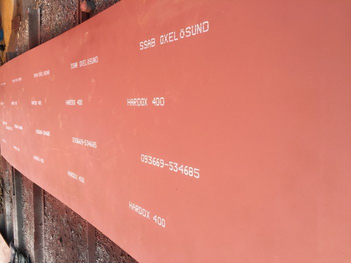 NM500<a href='http://m.w7pokdq.cn/' target='_blank' style='color:#0000FF; text-decoration:underline;'>耐磨板</a>整體性能得到提高 NM500耐磨板整體性能得到提高